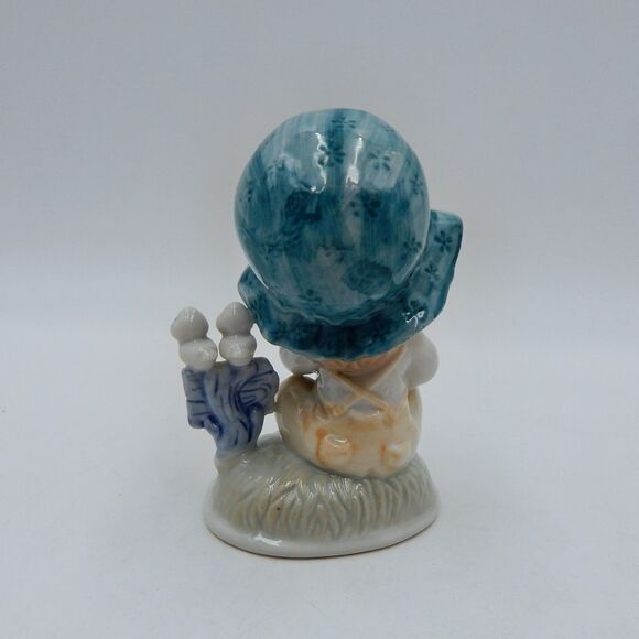 Price Products Child Boy Sitting with Birds on Hello There Sign Blue Bonnet 5 In - Picture 3 of 9